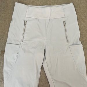 Athleta women’s zipper pocket stretch pants.